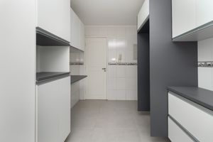 Image 7 - 924464