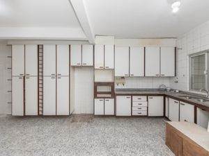 Image 29 - 924467