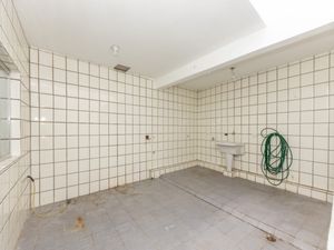 Image 32 - 924467