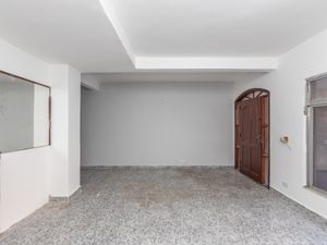 Image 6 - 924467