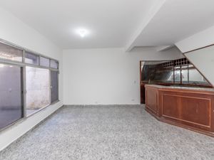 Image 3 - 924467