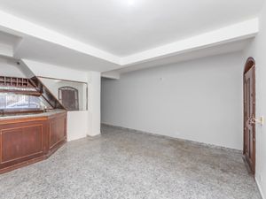 Image 4 - 924467
