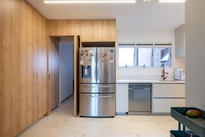 Image 37 - 924471