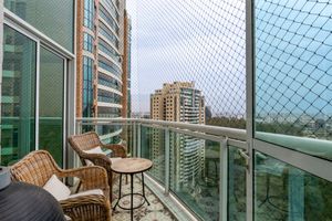 Image 10 - 924471