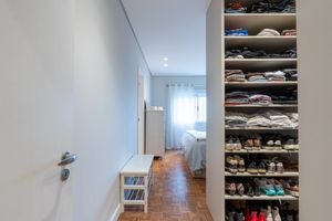 Image 21 - 924471