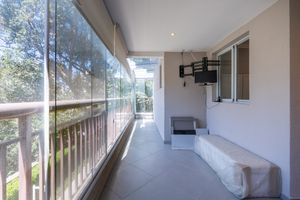 Image 6 - 924475