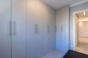 Image 35 - 924475