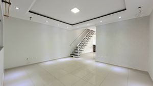 Image 5 - 924477
