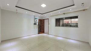 Image 7 - 924477