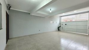 Image 4 - 924477