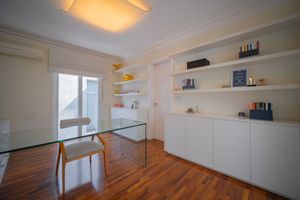 Image 17 - 924479