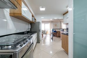 Image 17 - 924480