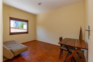 Image 19 - 924485