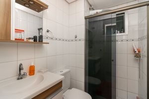 Image 8 - 924499