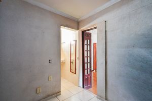 Image 34 - 924513