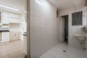 Image 22 - 924516