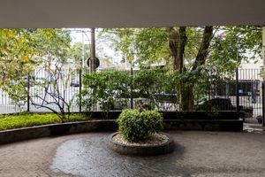 Image 67 - 924516