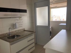 Image 3 - 924523