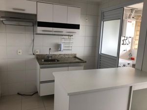 Image 4 - 924523