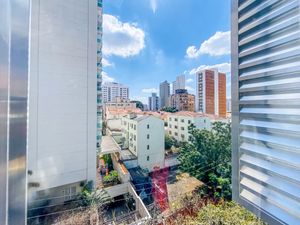 Image 8 - 924524
