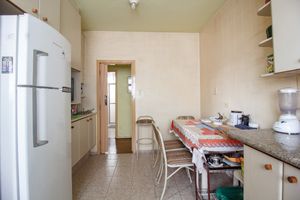 Image 23 - 924526