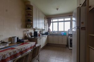 Image 21 - 924526