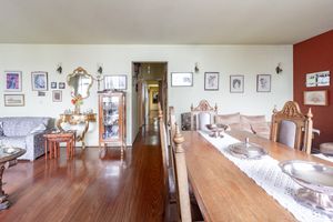 Image 4 - 924526