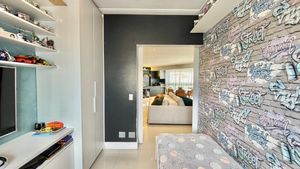 Image 7 - 924527