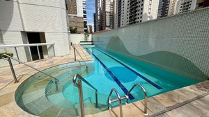 Image 19 - 924527