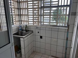 Image 11 - 924532