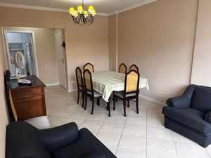Image 21 - 924532