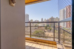 Image 7 - 924533