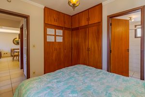 Image 18 - 924533