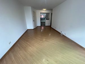 Image 8 - 924536