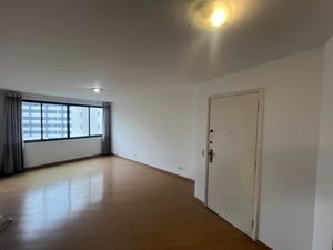 Image 3 - 924536