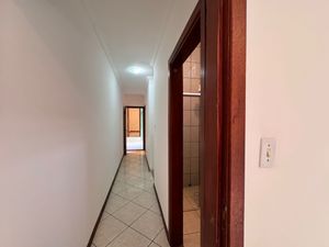 Image 26 - 924537