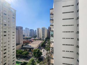Image 37 - 924539