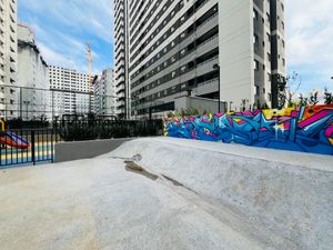 Image 22 - 924540