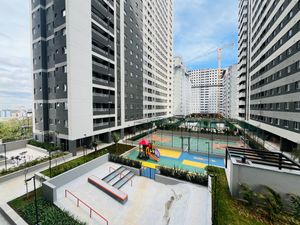 Image 8 - 924540