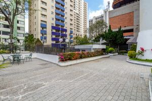 Image 37 - 924541