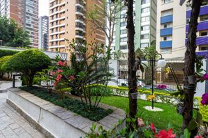 Image 39 - 924541
