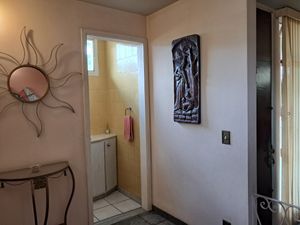 Image 3 - 924542