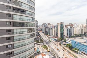 Image 12 - 924543