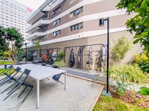 Image 34 - 924544