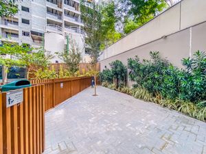 Image 33 - 924544