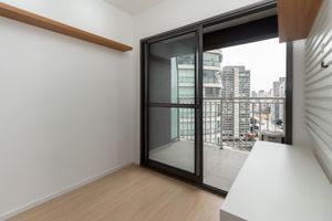 Image 6 - 924544