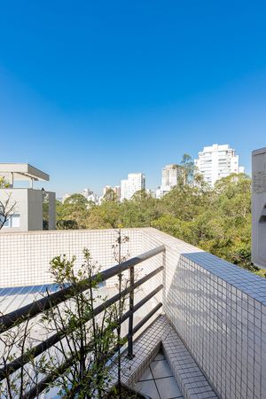 Image 30 - 924549