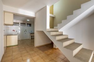 Image 31 - 924559