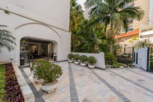 Image 31 - 924564