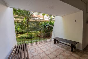 Image 65 - 924564
